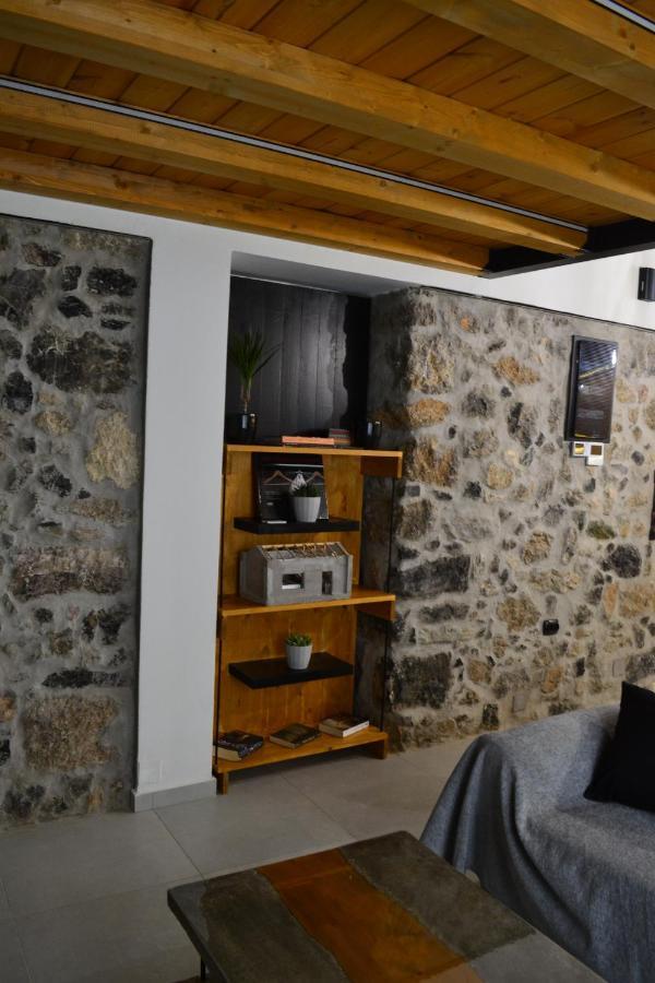 Fontana Leone Apartment Spilion Exterior photo